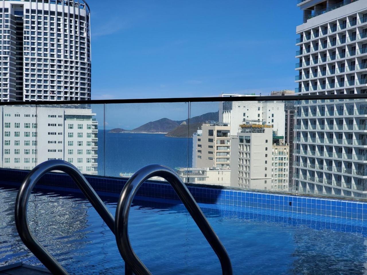 Ivy Hotel Nha Trang Extérieur photo